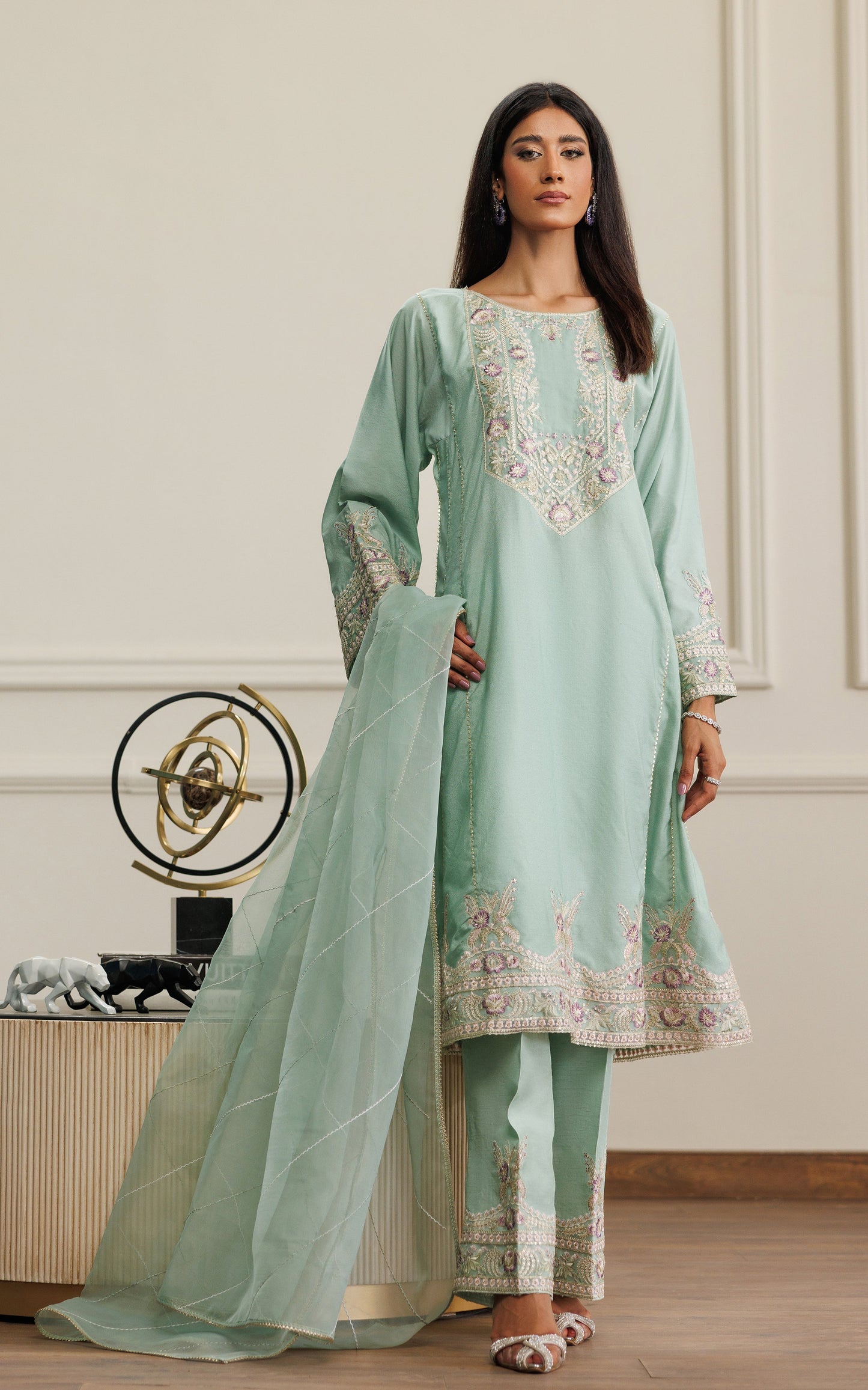 READY TO WEAR 3PC SUIT Design Code: 8780