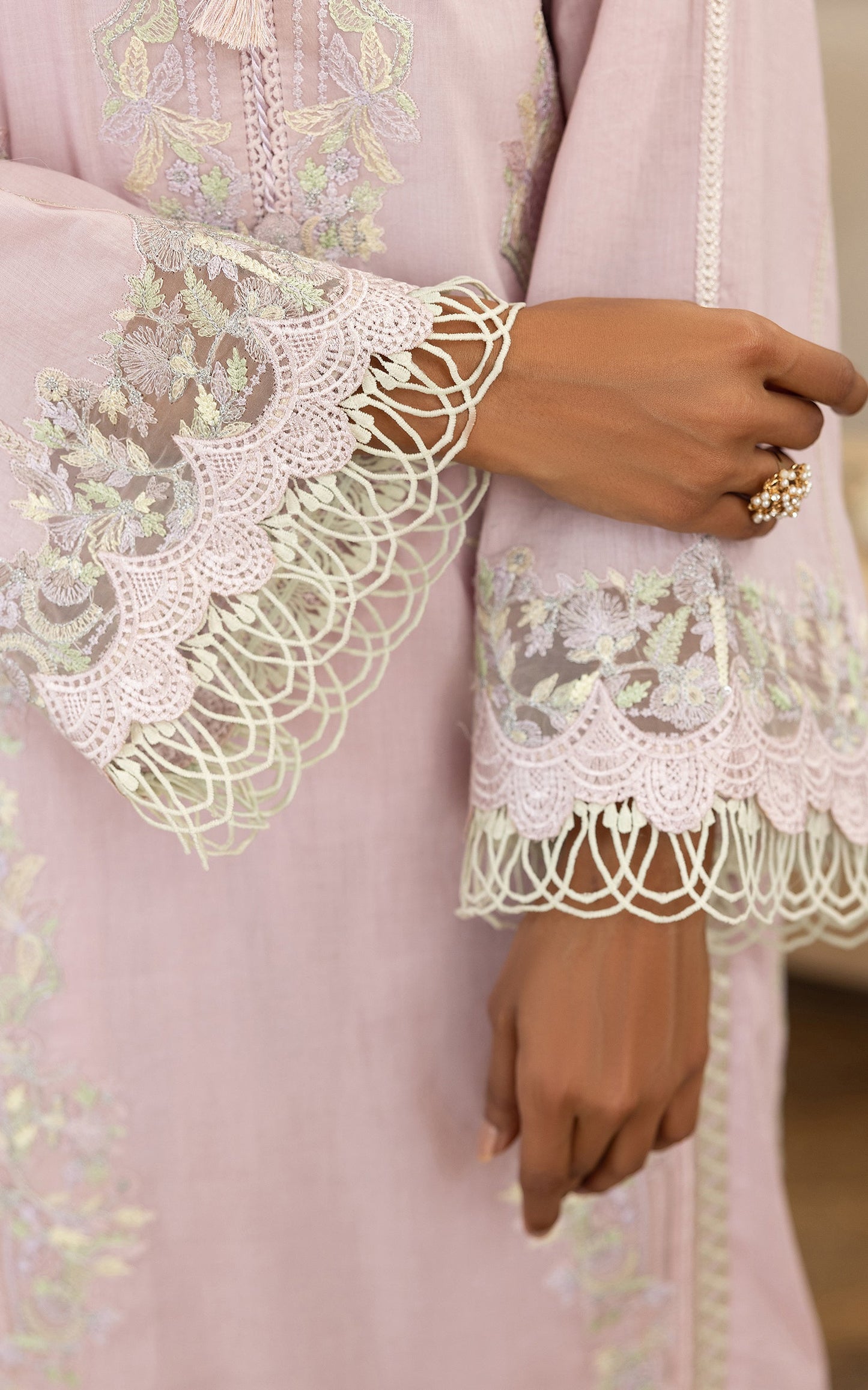 READY TO WEAR 3PC SUIT Design Code: 8967