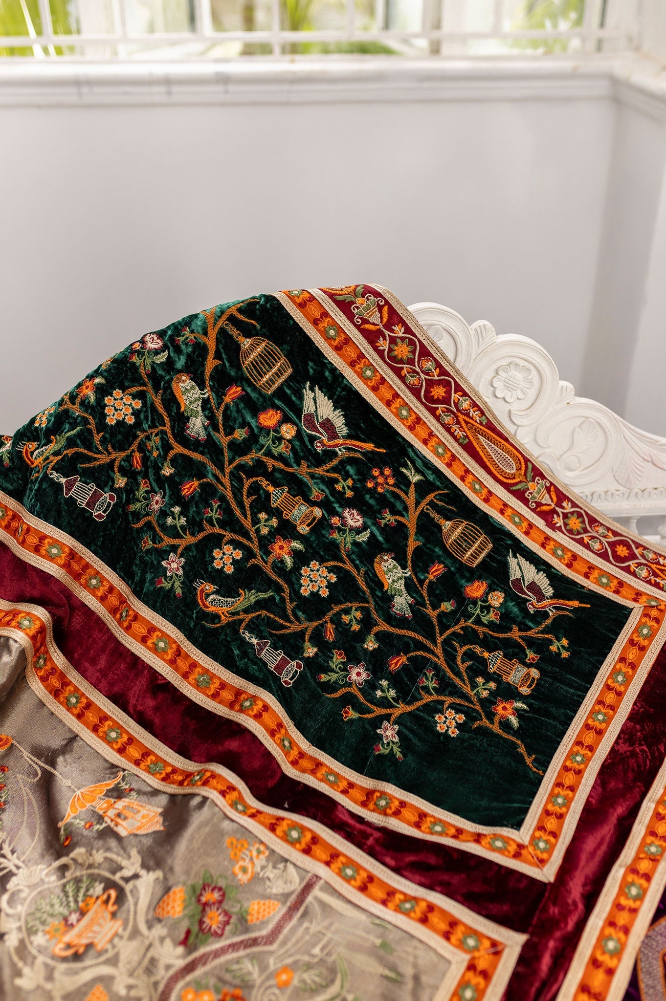 Mah-e-Taban Shawl