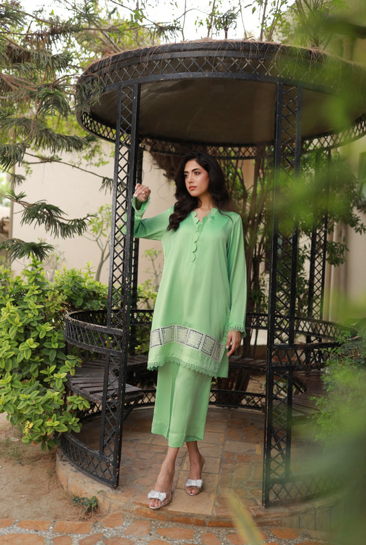MINT GREEN